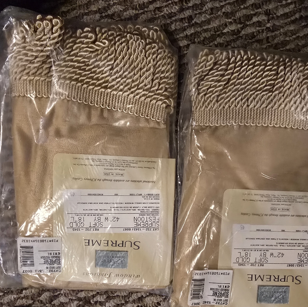 Set Of 3 Supreme Soft Gold Valences